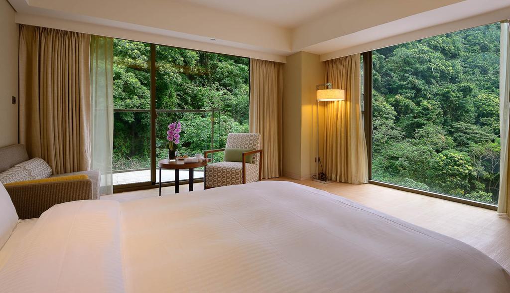 Chihpen Century Hotel Wenquan Екстер'єр фото A room at the Hoshinoya Kyoto